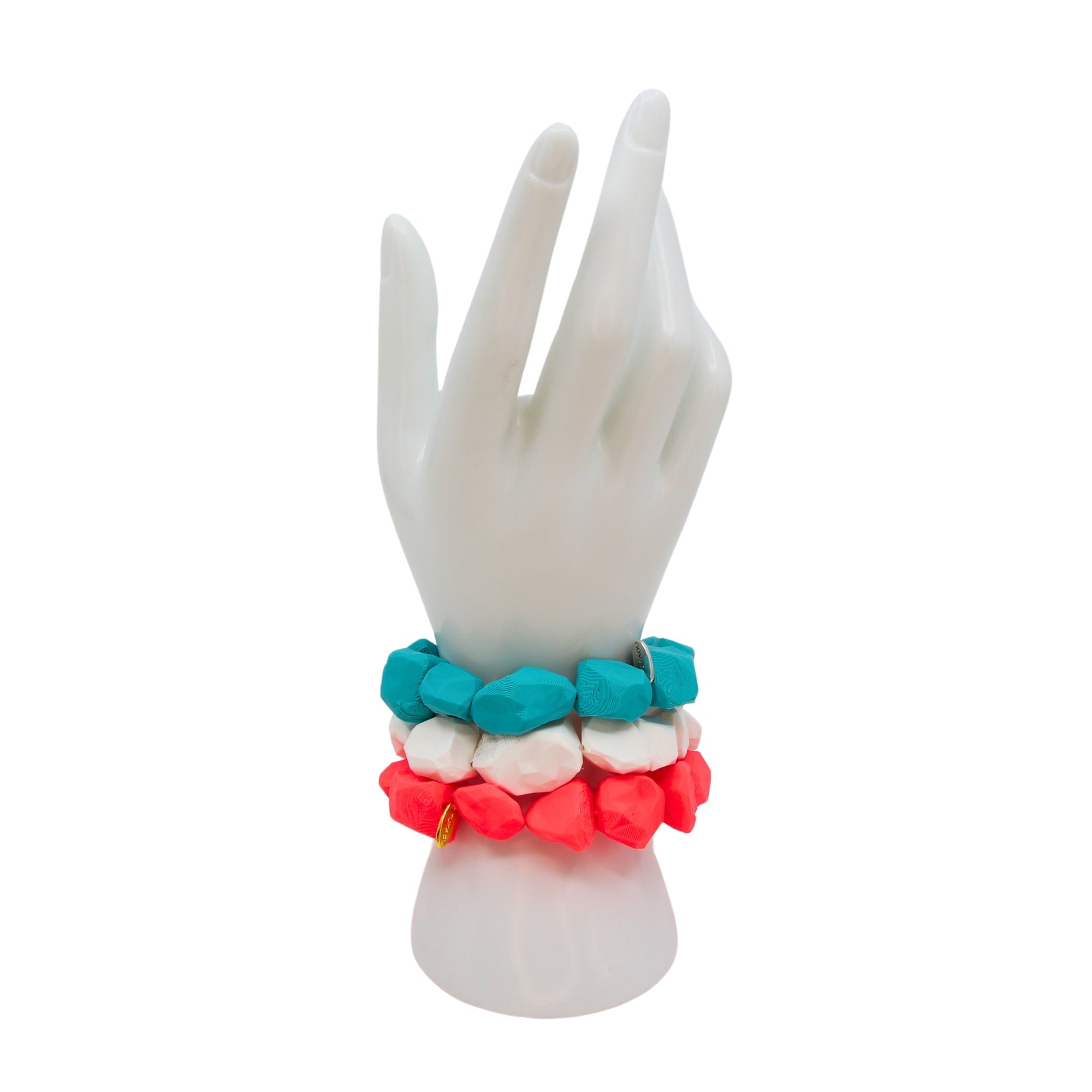 Tukadu Armband 'Pop Rock’–White Chunk–Handgefertigtes Statement-Schmuckstück mit 3D-gedruckten Polygon-Steinen & Elastikband