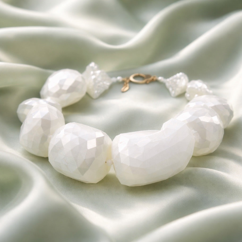 Tukadu Collier 'Polygon Rocks'