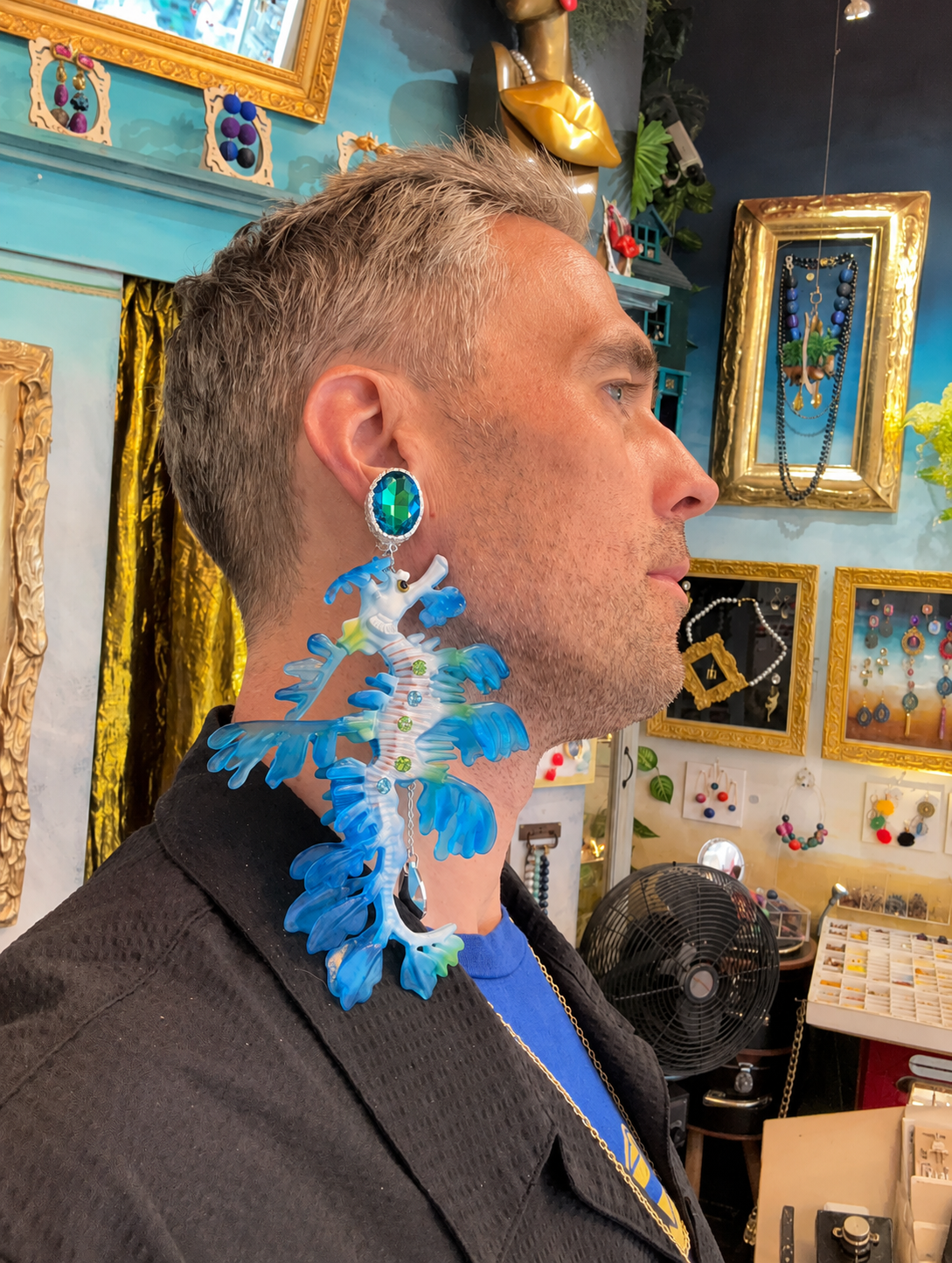 Statementohrclips ‚Seedrachen‘ - handgefertigter Ohrschmuck mit Meerestier & Strass