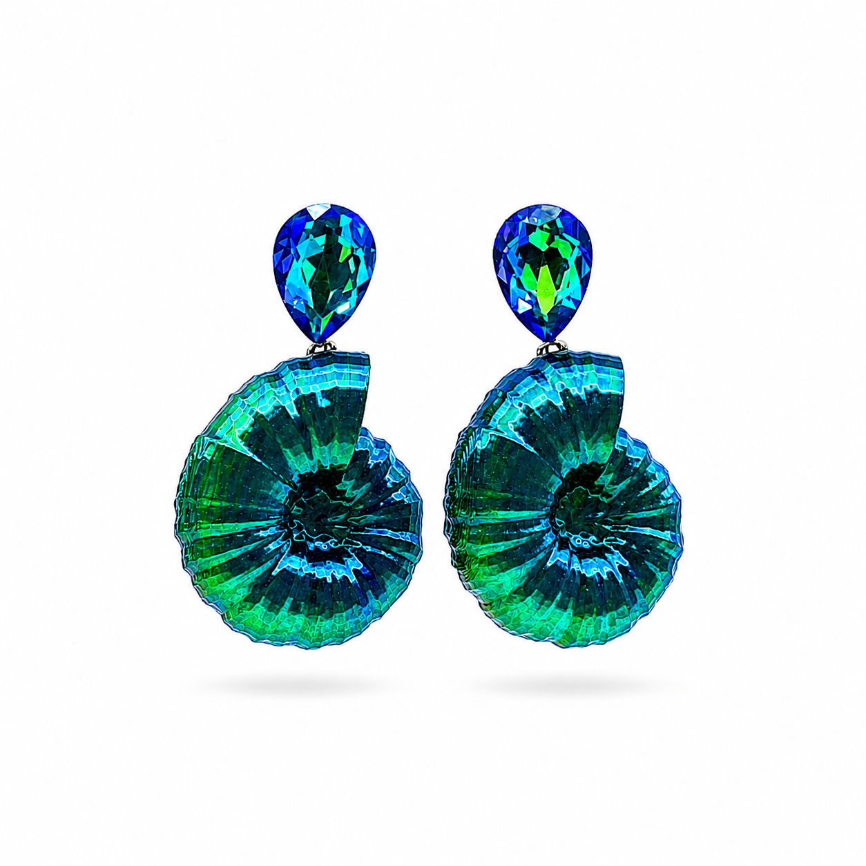 'Ammonite Dreams' Silky Ocean Shift – Statement-Ohrstecker mit Strass & Fossilien-Design von Tukadu