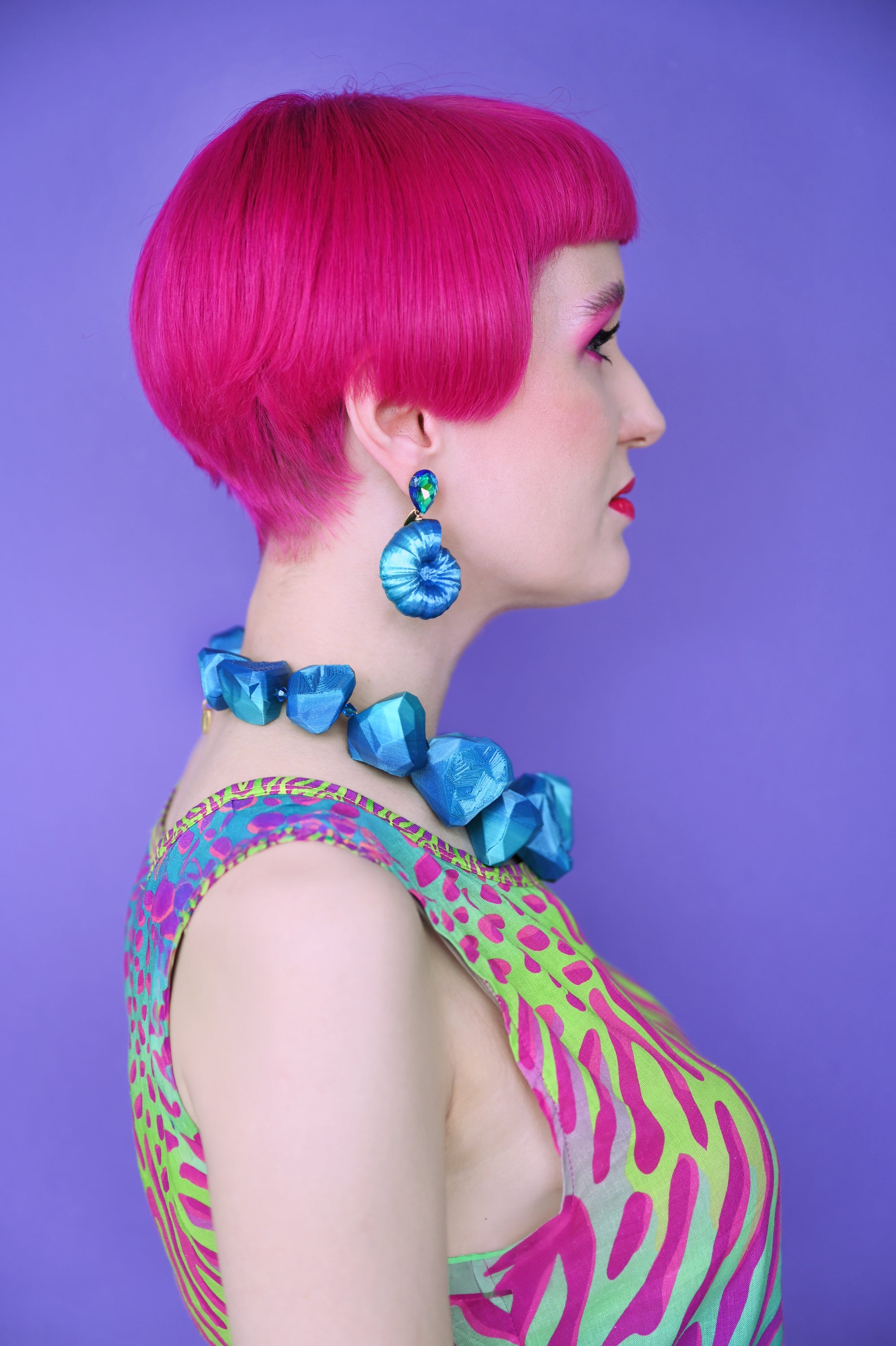 Tukadu Collier 'Cyber Rocks Shades of blue' – 3D-gedruckte Statement-Kette in facettierter Edelstein-Optik