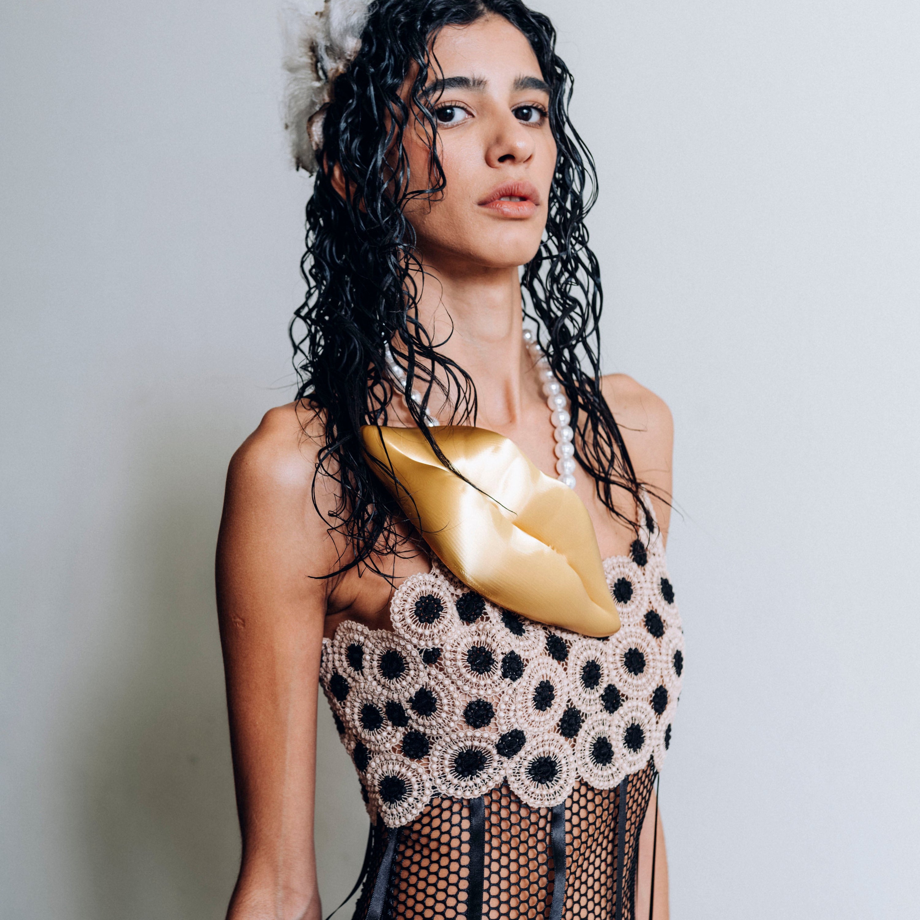 ‚Let’s kiss!‘ Collier