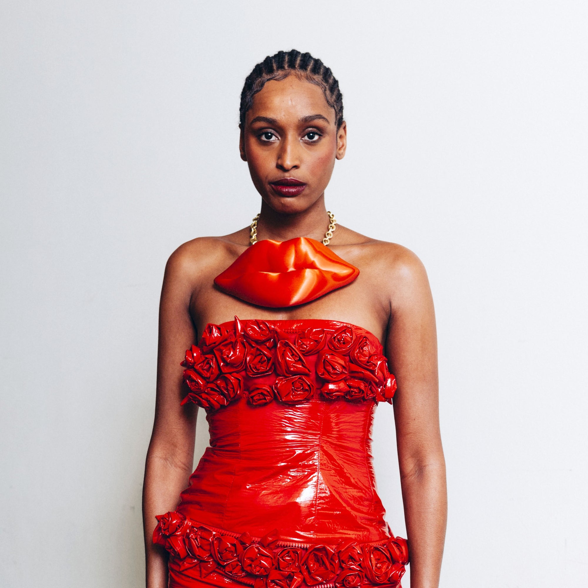 'Let‘s kiss!' Collier