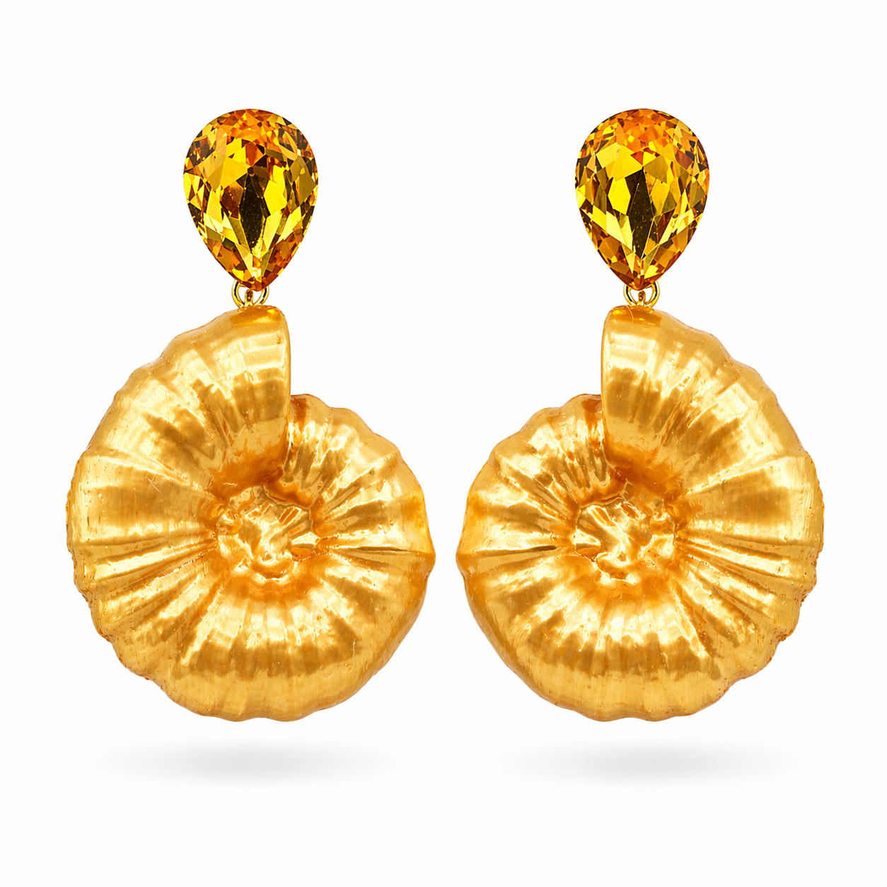 Tukadu 'Ammonite Dreams' Gold – 3D-gedruckte Statement-Ohrringe mit goldgelbem Kristall & Fossilien-Design