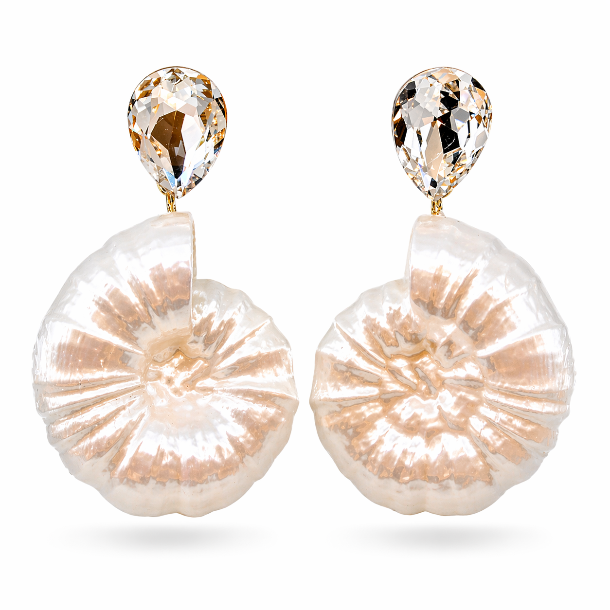'Ammonite Dreams' Silky Shell White - Statement-Ohrstecker mit Strass & Fossilien-Design von Tukadu