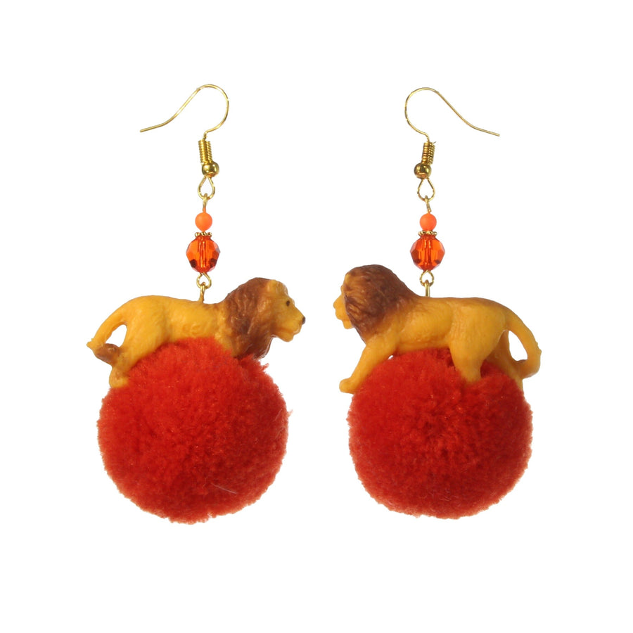 Mini animals on pompom earrings