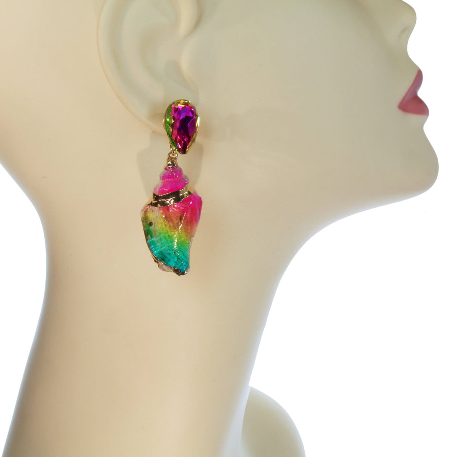Ear studs with rainbow shell