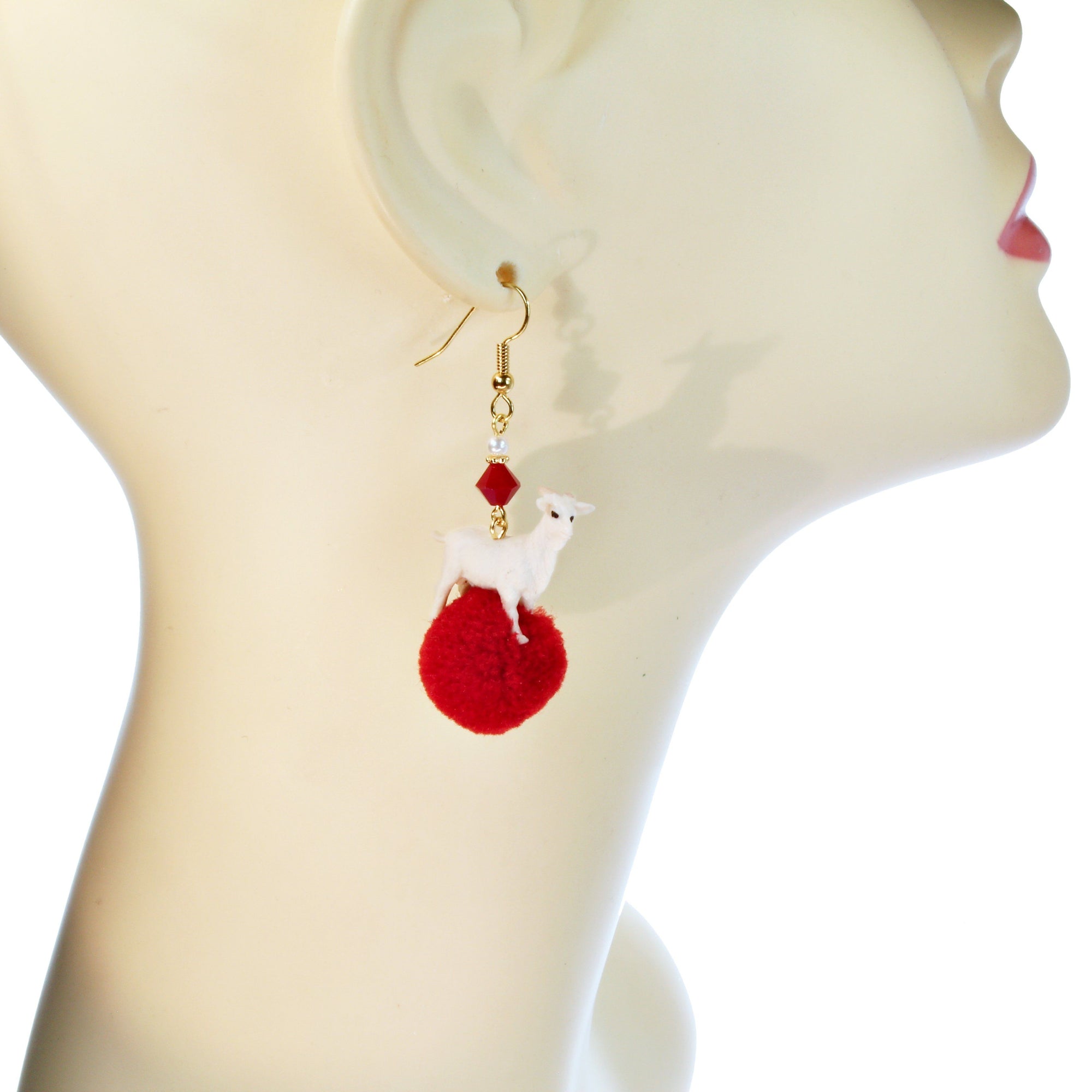 Mini animals on pompom earrings