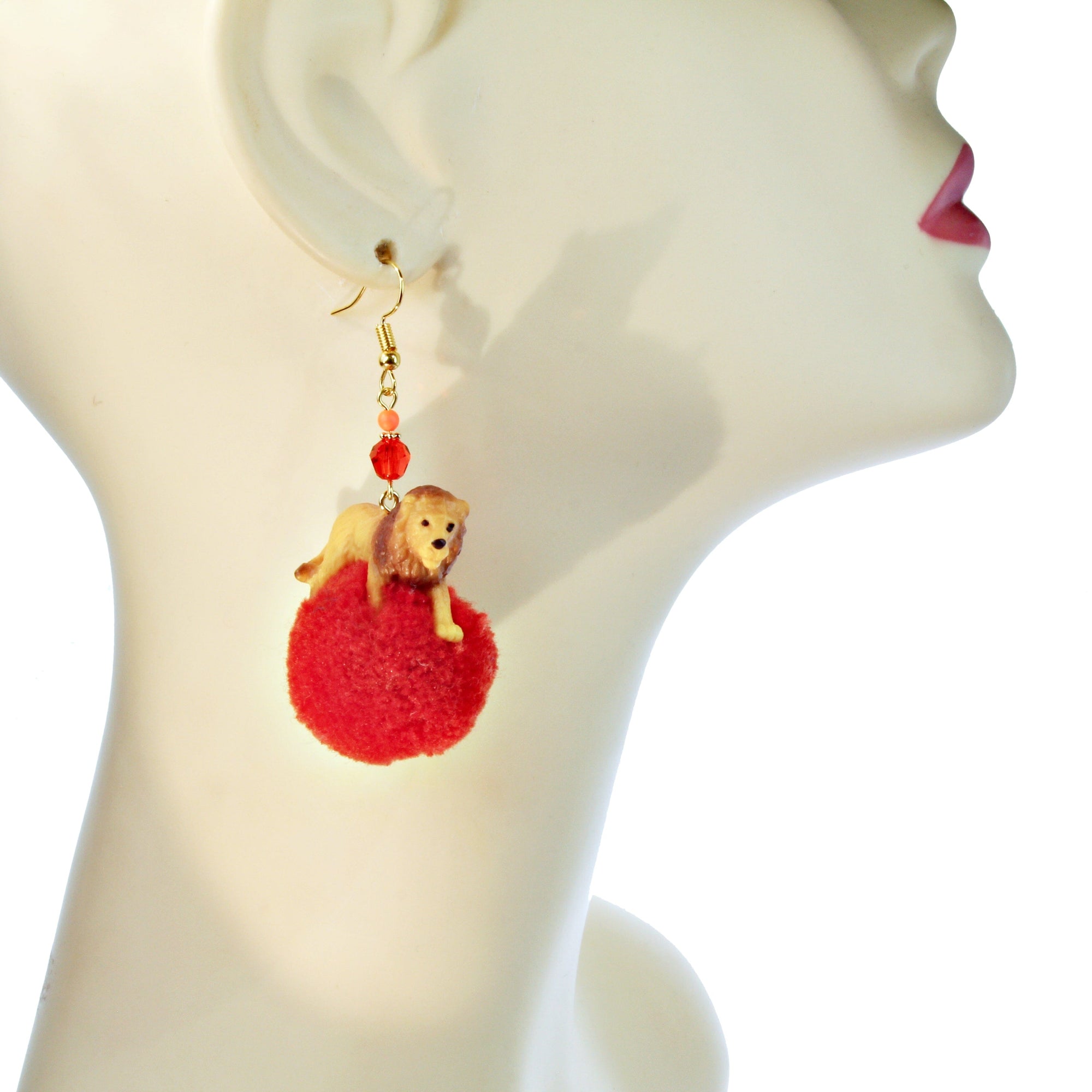 Mini animals on pompom earrings